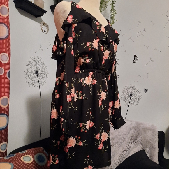 Bluenotes Summer Dress - Picture 2 of 5